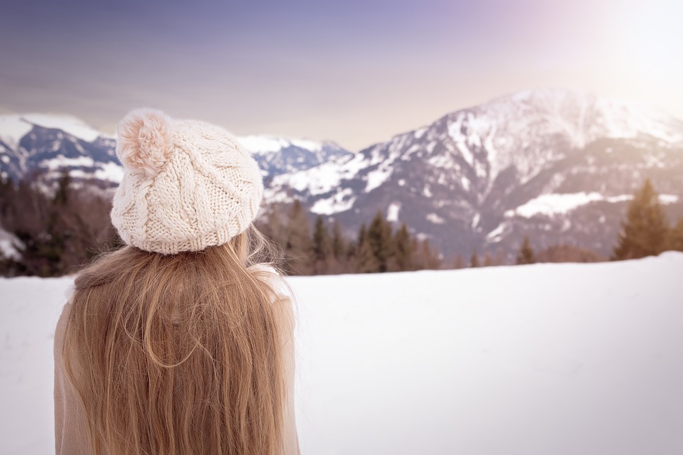 stopping hair static in cold weather